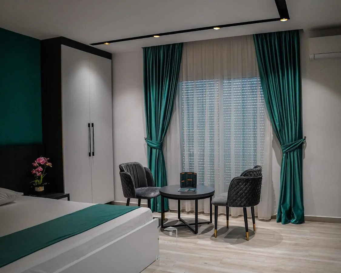 ***  Jata Crown Hotel 티라나 알바니아