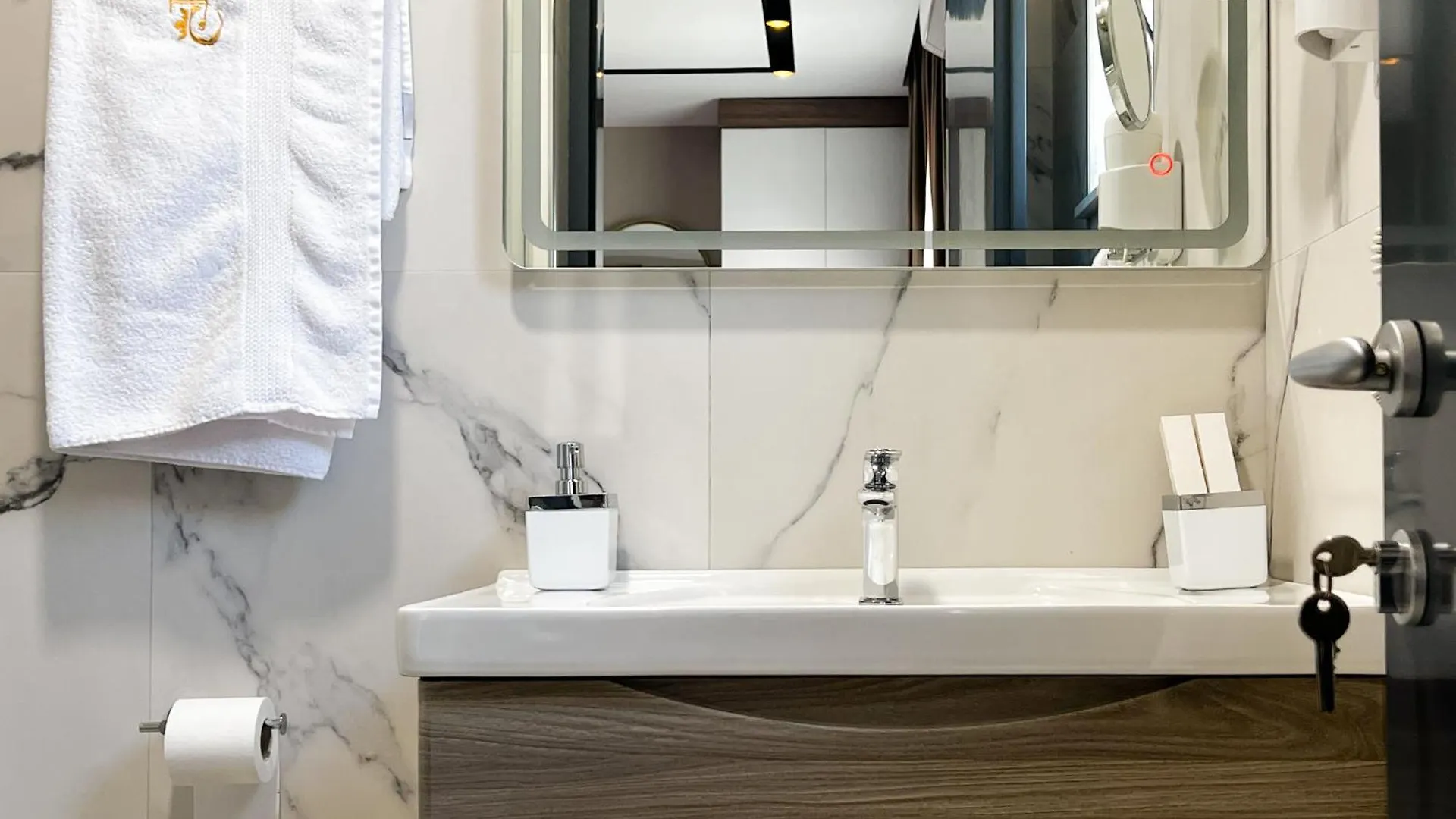 Jata Crown Hotel Tirana