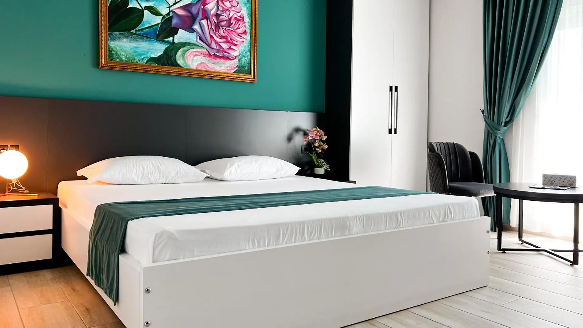 Jata Crown Hotel Tirana