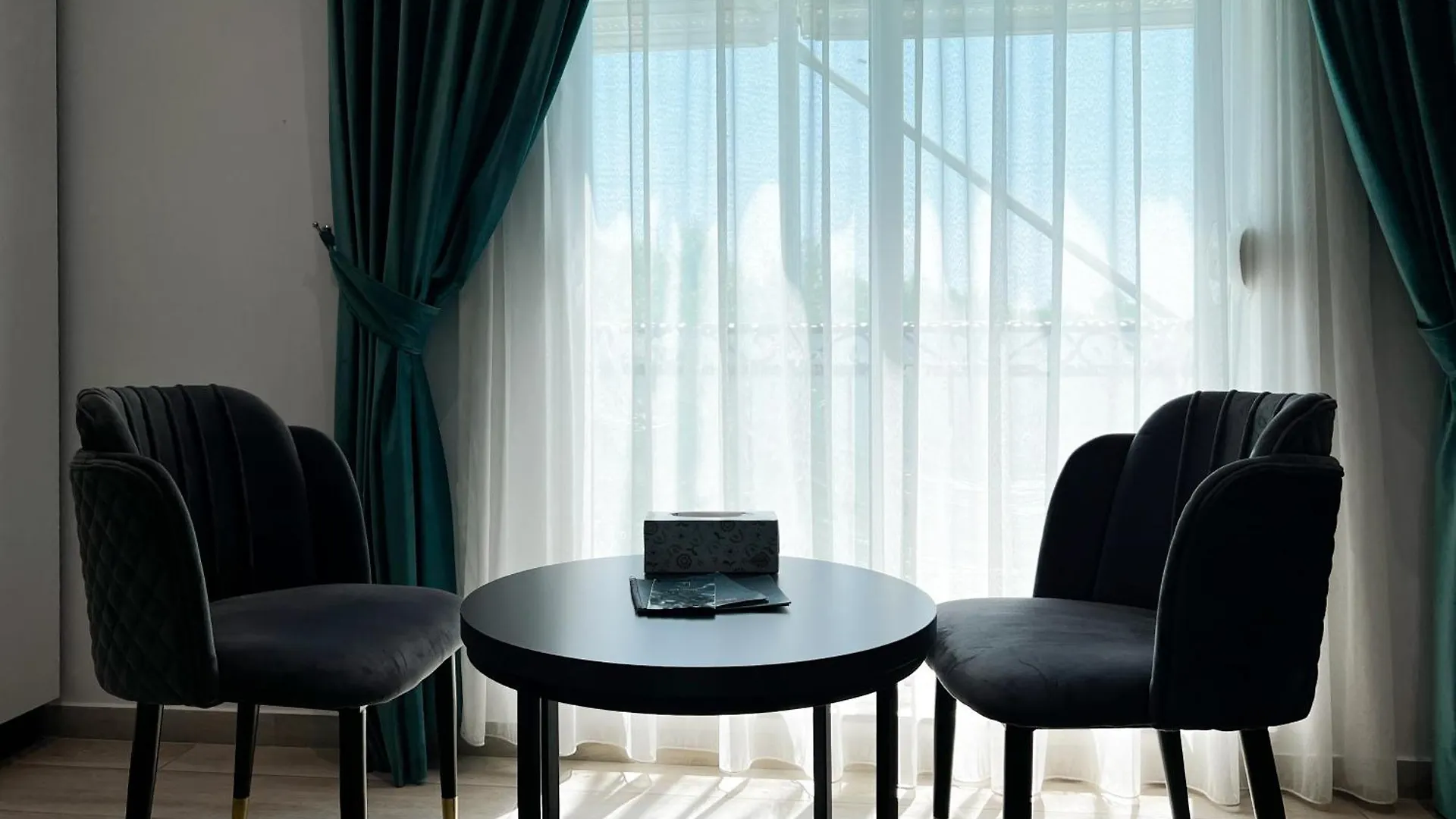 Jata Crown Hotel Tirana