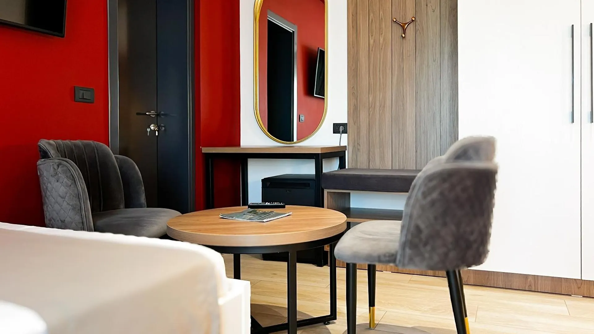Jata Crown Hotel Tirana